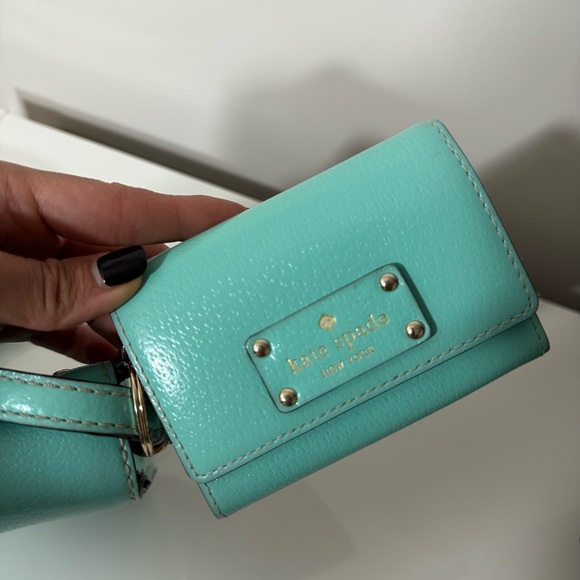 Kate Spade - Tiffany Blue Crossbody & Wallet Set, RARE - Picture 6 of 8